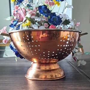 Copper Colander with Drainage Base - Kitchen Strainer Metalware Collectible 9"